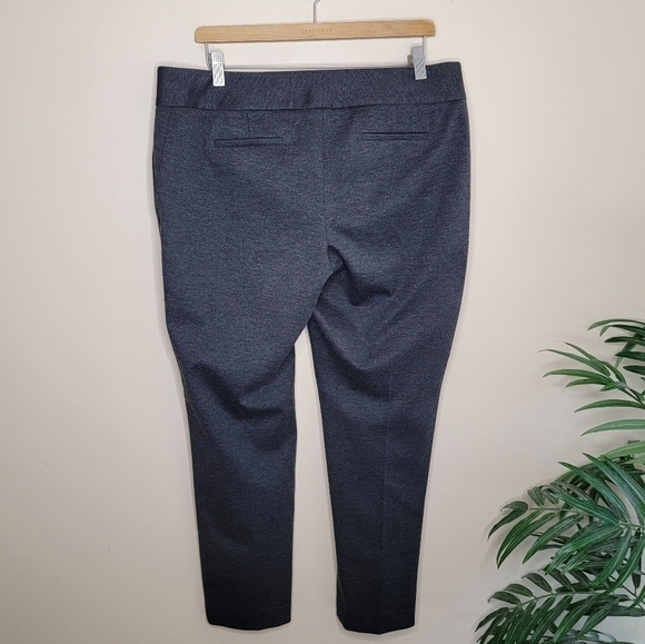 Vince Camuto | Petite Gray Straight Leg Pants Size 14P - Picture 3 of 4